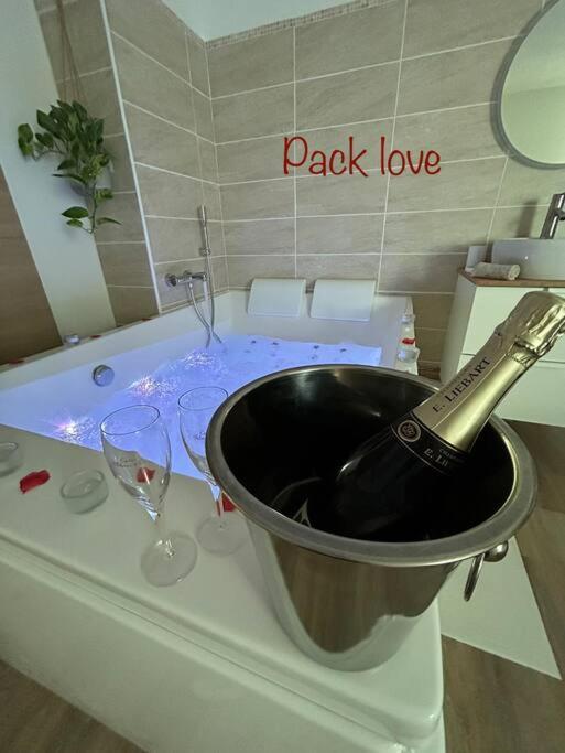 Romantique Room Muret Zewnętrze zdjęcie